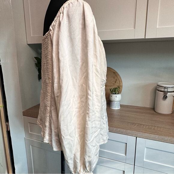 Old Navy Square Neck Crepe Off the Shoulder Long Sleeve Peasant Top Sz XL XLarge - Picture 4 of 13